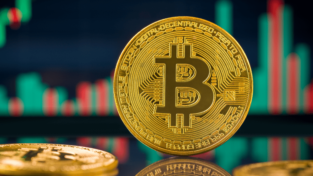 Bitcoin a meme coiny stúpajú