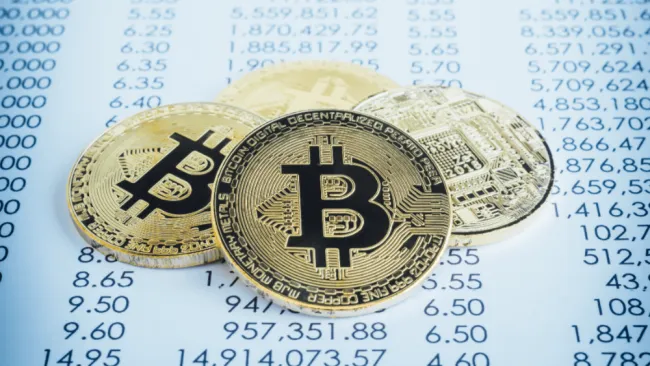 Bitcoin má podľa Kiyosakiho potenciál rásť