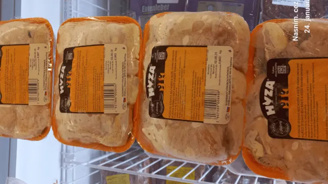Mäso s čudným povlakom v Coop Jednota Trnovec