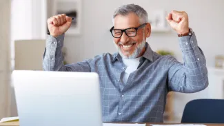 Penzisti majú nárok na bezplatný bankový účet