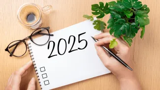 Slováci chcú v 2025 míňať menej