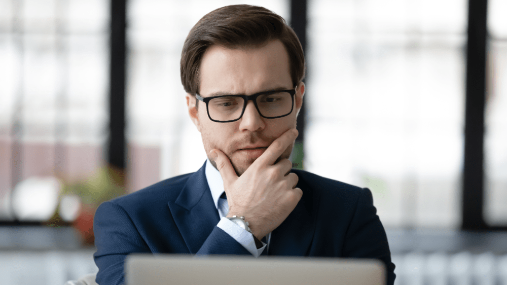 Slováci investujú prevažne cez banky