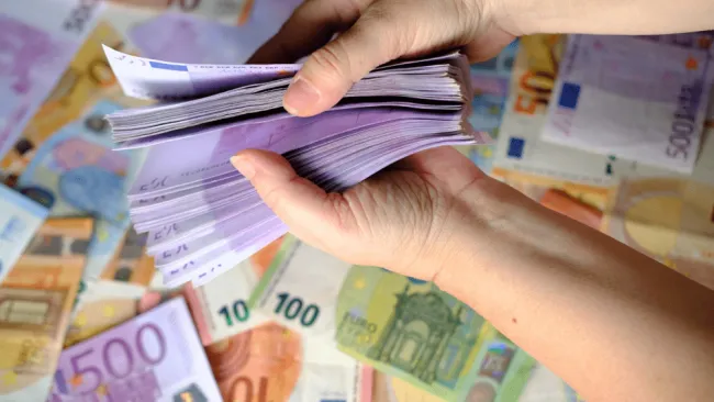 Štátny rozpočet Slovenska uzavrel rok 2024 s hotovostným schodkom 6,37 miliardy eur