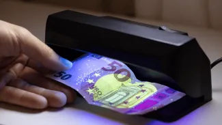 Postupný presun z hotovosti na digitálne euro