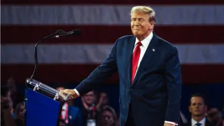 Trump zavádza 25 % clá