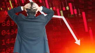 Akcie zaznamenali najväčší pád od roku 2020