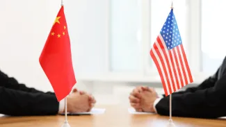 Akcie reagujú na rokovania USA a Číny