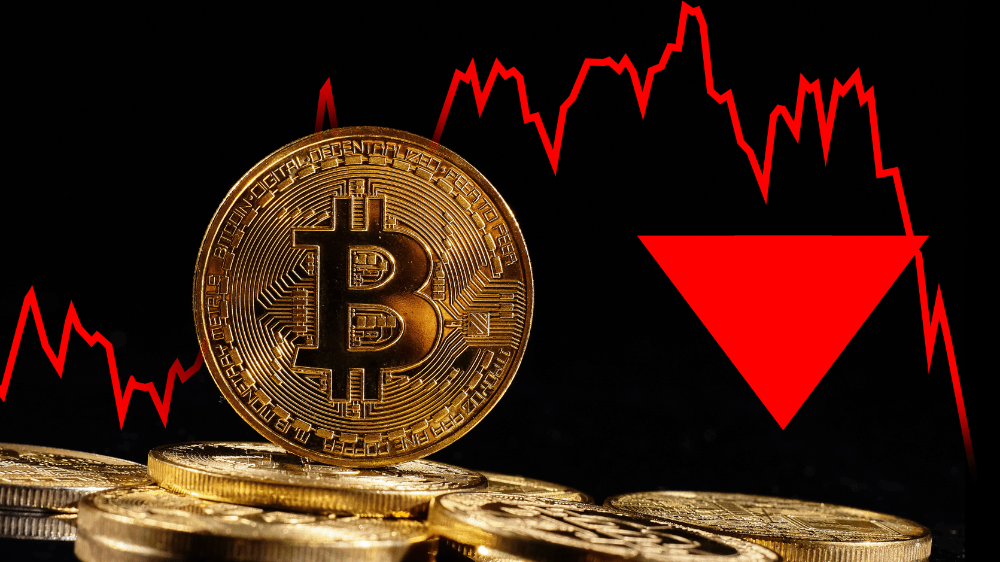 Bitcoin padol pod 104 000 dolárov