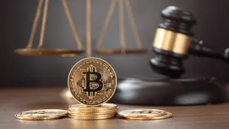 Bitcoin v rukách politikov