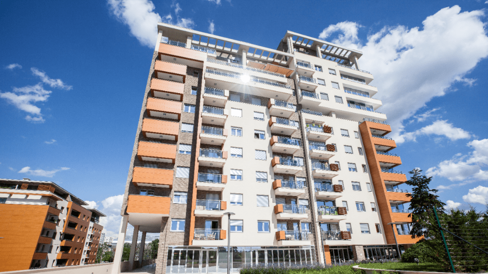 Hypotéky zlacneli, no nehnuteľnosti lámu rekordy