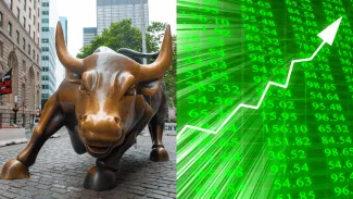 Akcie GEV lámu rekordy