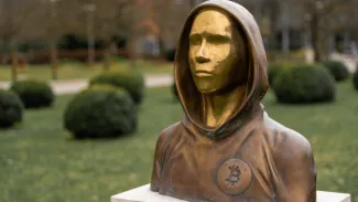 Bitcoin môže zo Satoshiho Nakamota urobiť najbohatšieho muža