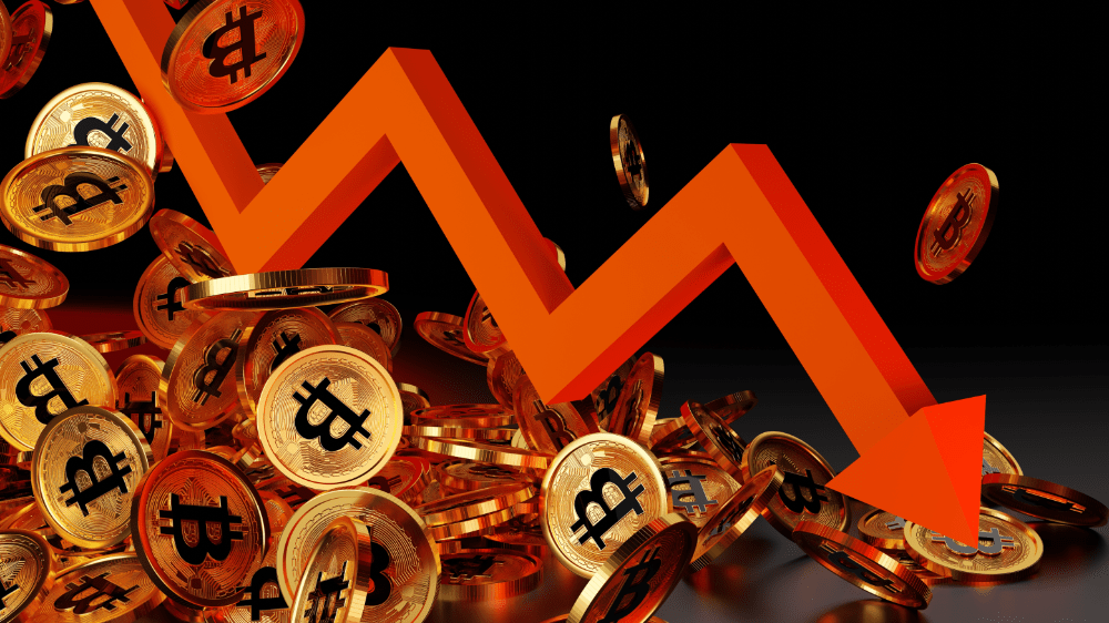 Bitcoin padol na 108 000 dolárov