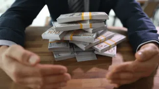 Peniaze najbohatších rastú najrýchlejšie