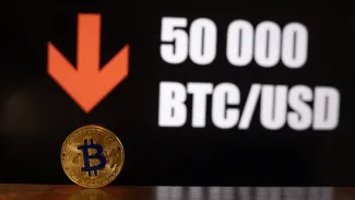 Bitcoin údajne nemôže klesnúť pod 50 000 dolárov
