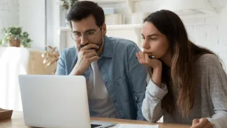 Slováci platia bankám skryté poplatky