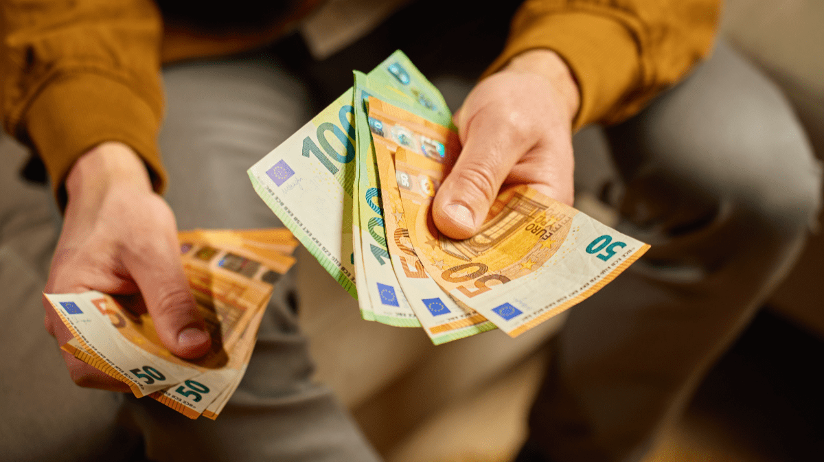 Sociálna poisťovňa bude vyplácať vyššie dávky