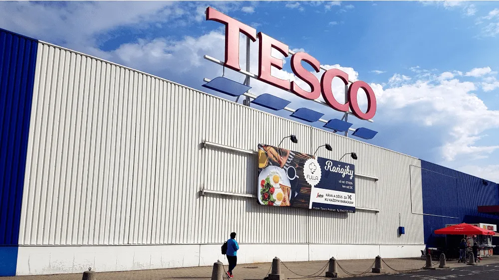 Tesco zrýchľuje cestu k uhlíkovej neutralite