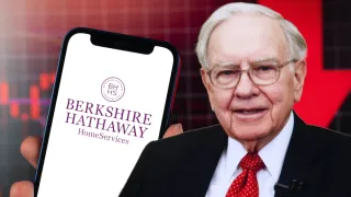Akcie Berkshire Hathaway padajú