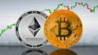 Bitcoin a Ethereum výrazne stúpajú vďaka ETF