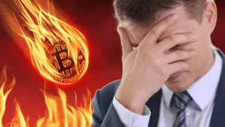 Bitcoin padá pod 100 000 dolárov