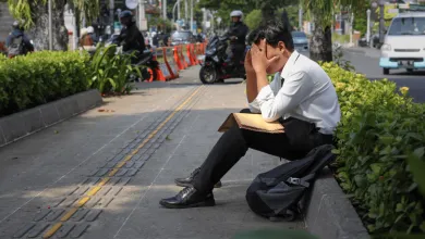 Trh práce v problémoch