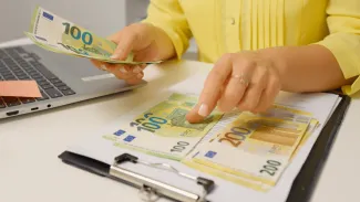 Ako vás banky oberajú o peniaze