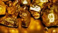 Zlato smeruje na historický vrchol