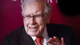 Warren Buffett opúšťa Berkshire Hathaway