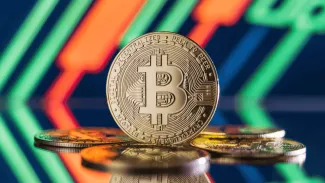 Ako ťažiť Bitcoin podielom na ASIC mineri