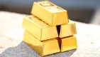 Zlato údajne dosiahne cenu 8 000 dolárov