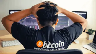 Bitcoin čelí vysávaniu likvidity a predajom