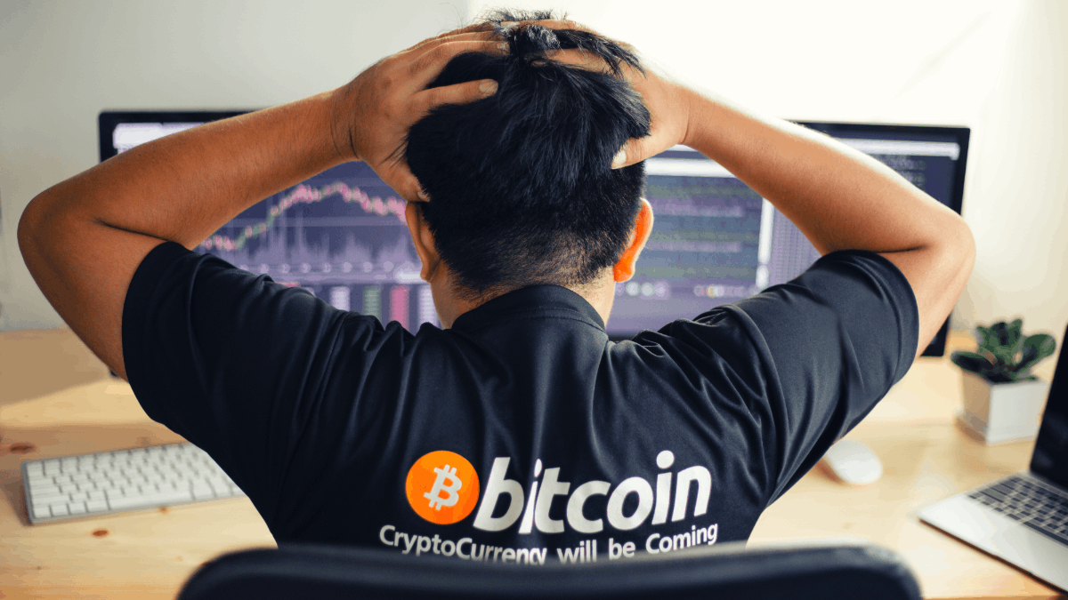 Bitcoin čelí vysávaniu likvidity a predajom