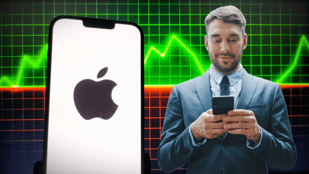 Nakupujeme akcie Apple 10 rokov namiesto iPhonu