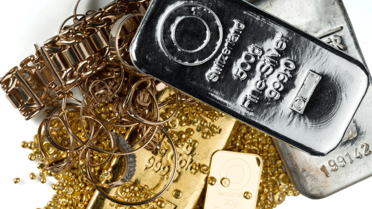 Zlato a striebro padá na hodnote