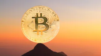 Bitcoin sa blíži k vrcholu