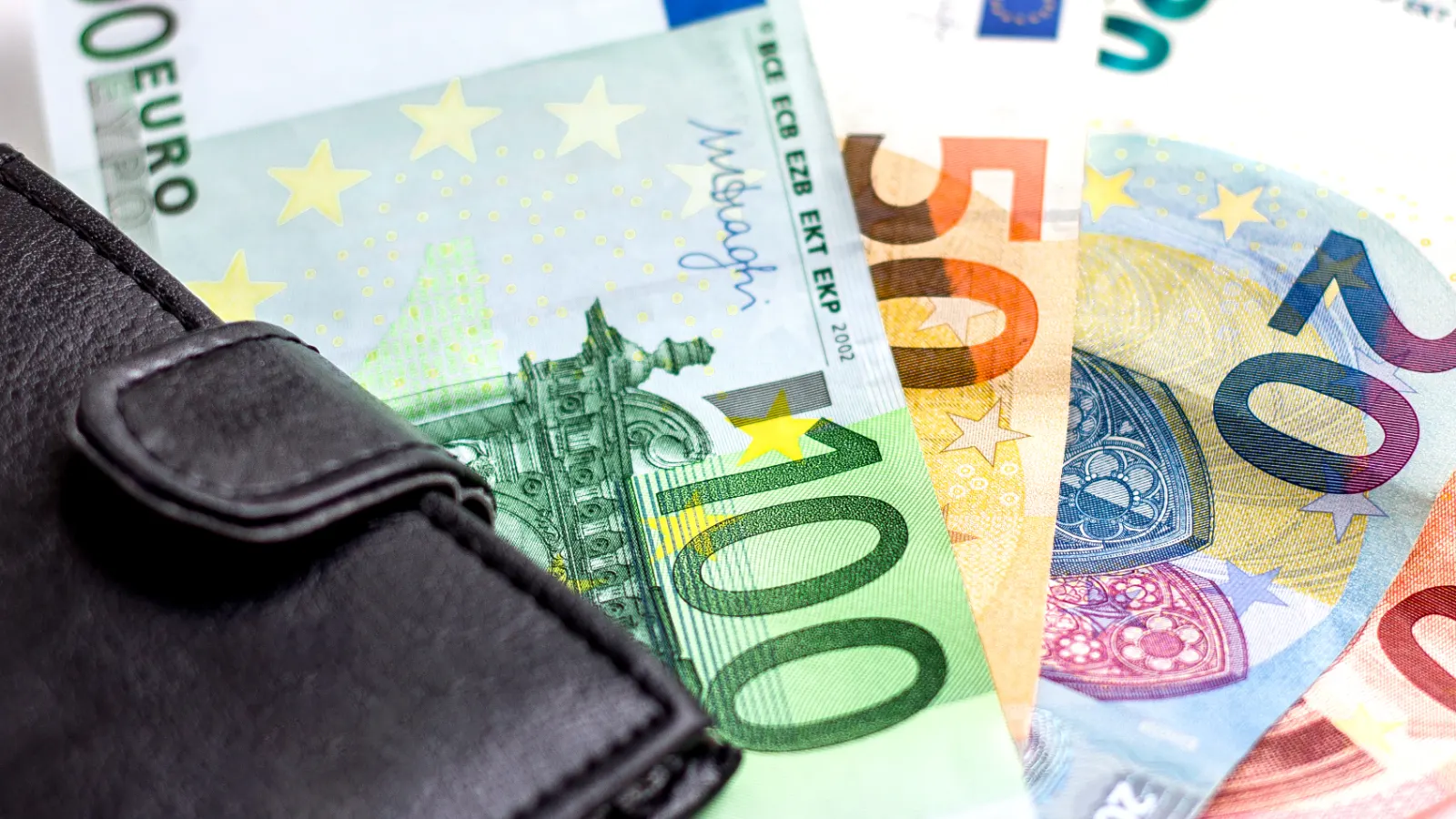 Prečo držím peniaze v hotovosti