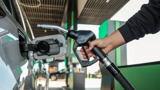 Ropa rastie a ceny phm na Slovensku tiež