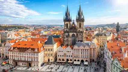 Vlakom sa r&yacute;chlo dostanete aj do Prahy