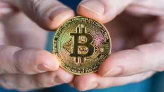 Bitcoin a dôležité prerazenie vlajky