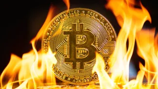 Bitcoin čelí likvidáciám