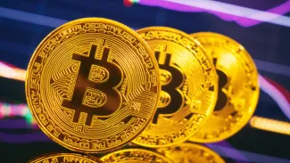 Bitcoin pokračuje v raste nad 81 500 dolárov