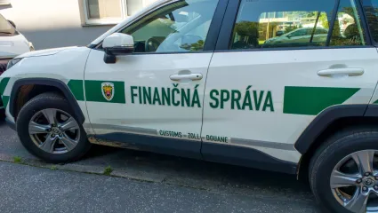 Finančn&aacute; spr&aacute;va spr&iacute;sňuje kontroly