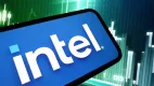 Intel akcie lámu rekordy