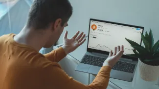 Dlhodobí držitelia predávajú Bitcoin v strate