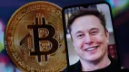 Elon Musk má majetok v hodnote kapitalizácie Bitcoinu