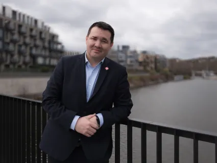 Vladim&iacute;r Holovka