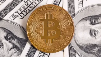 Bitcoin nereaguje na rekordnú peňažnú zásobu