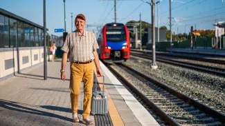 Dôchodcovia vo vlakoch ušetria