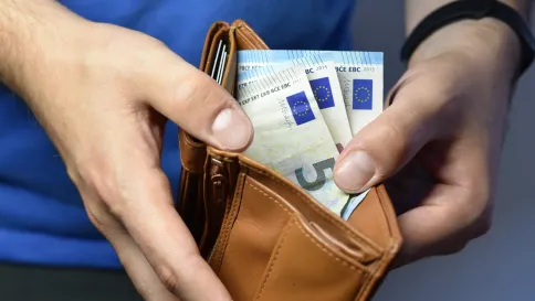 Inflácia zožiera Slovákom úspory